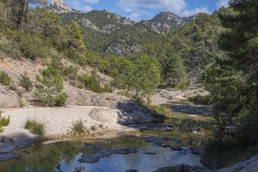 Teruel - Beceite 55 - espacio natural de la Pesquera - rio Ulldemó.jpg